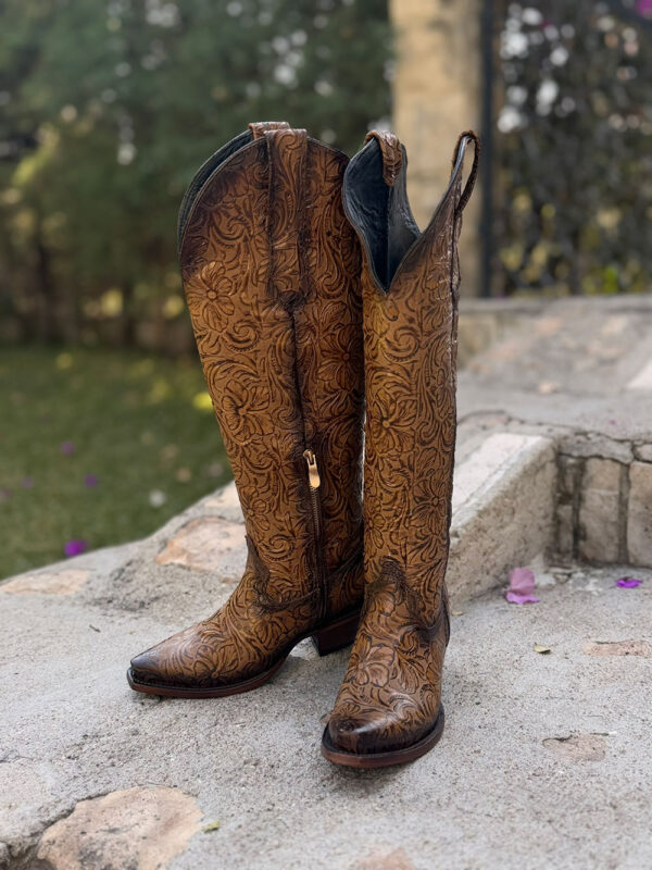 Bota Alta Cincelada Miel